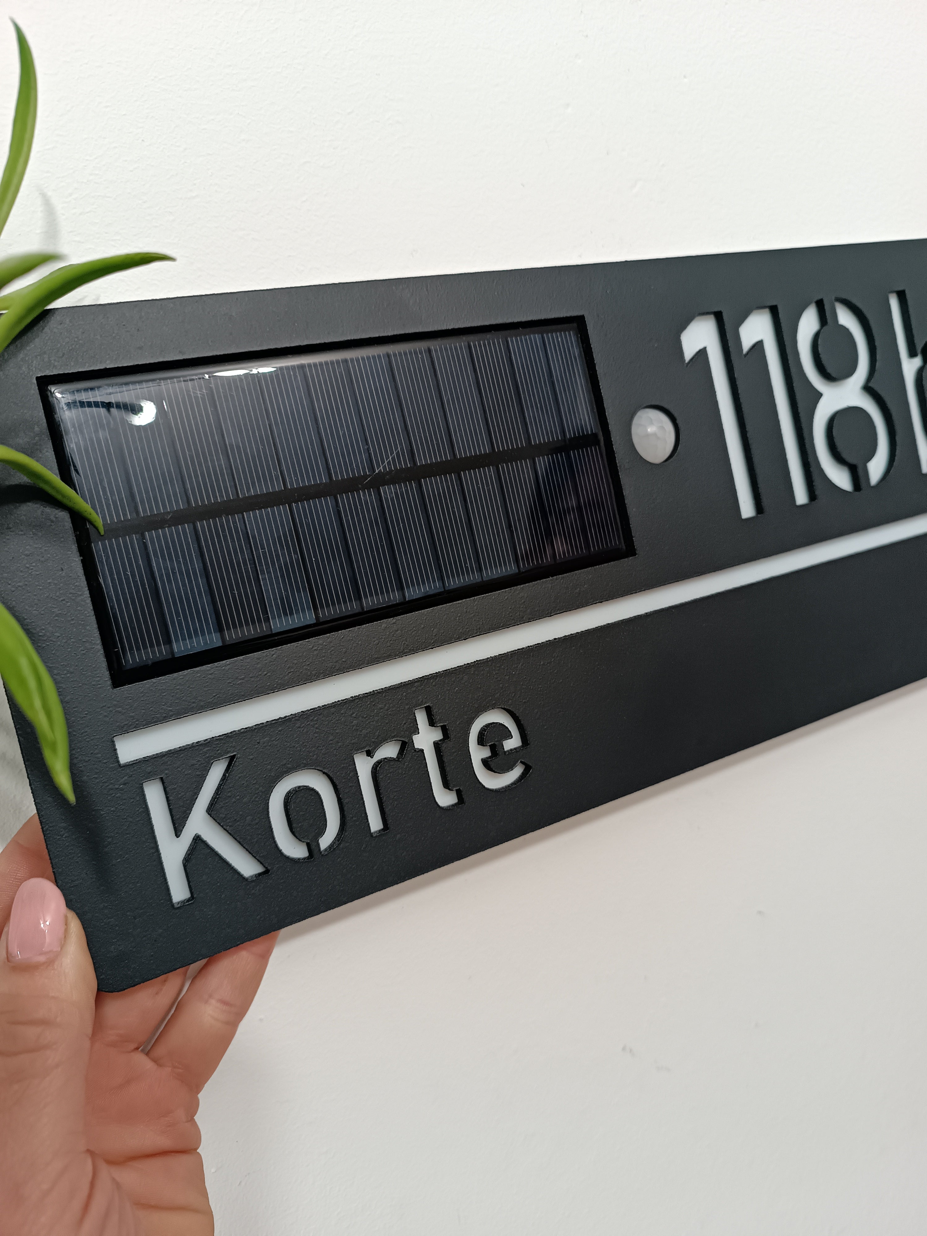 Solarna hišna številka