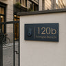 Schild mit Glocke